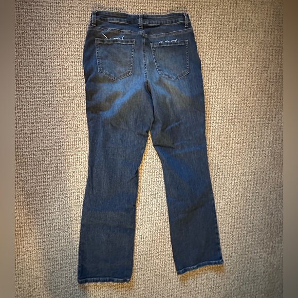 2 Pairs - Plus Size Everflex™ Curvy High Rise Slim Boot Jean - Picture 3 of 4